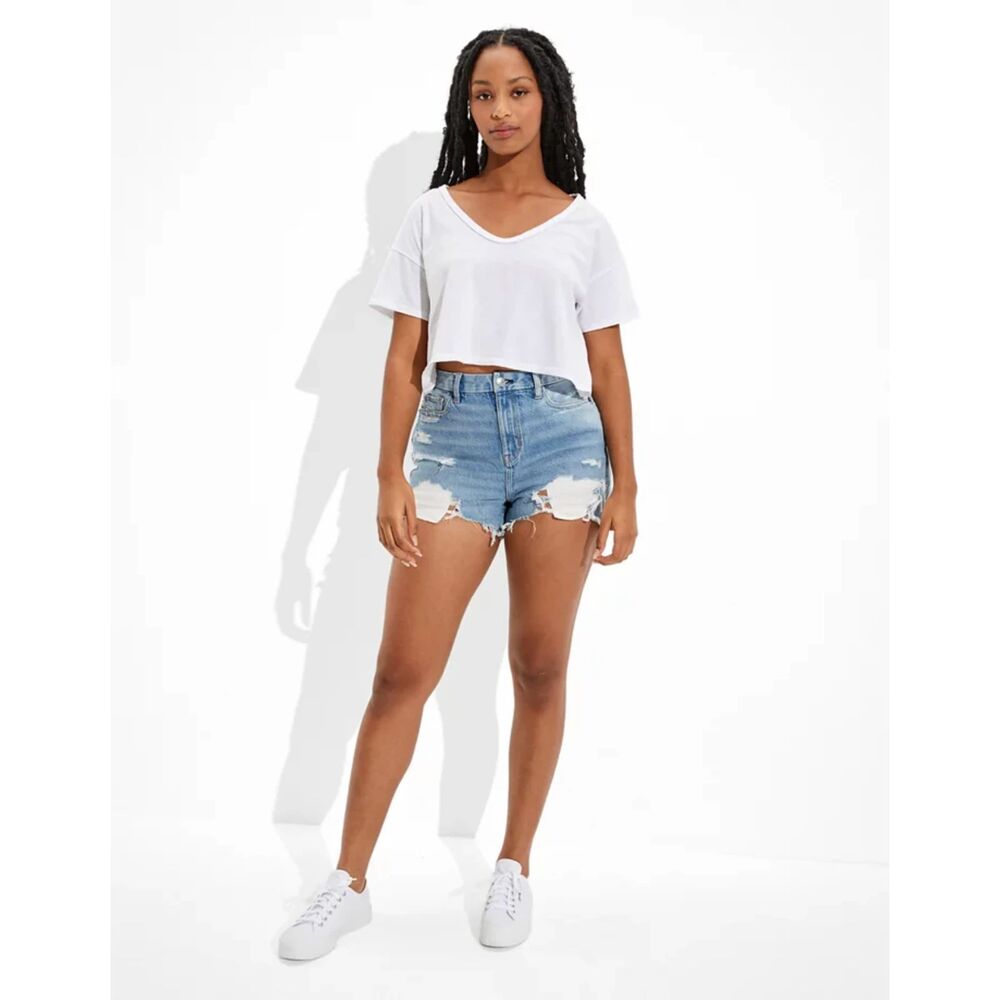 American Eagle Women Size 6 Distressed High Waisted Mom Denim Shorts Festival